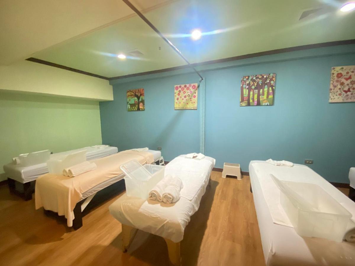 On Hotel Friendship Анхелес Экстерьер фото
