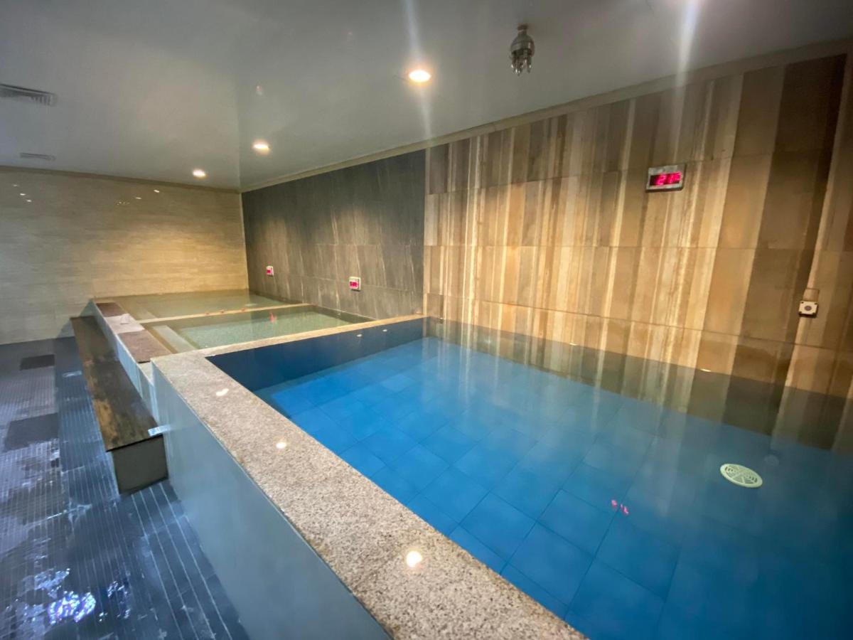 On Hotel Friendship Анхелес Экстерьер фото