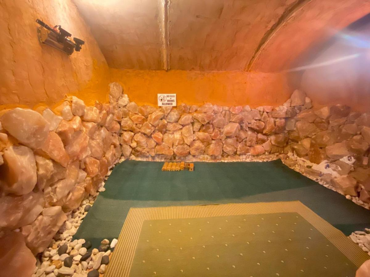 On Hotel Friendship Анхелес Экстерьер фото